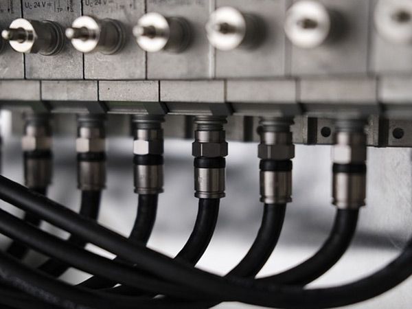 gruppi elettrogeni per soddisfare le richieste delle telecomunicazioni