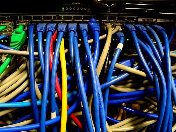 /installazione gruppi elettrogeni per telecomunicazioni e data base ravenna